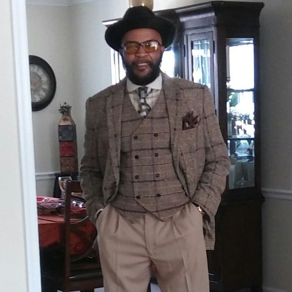 Meet your Posher, Ronald - Picture 1 of 1